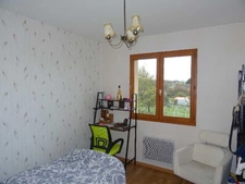 NEUVIC ENTIER A 20 MINUTES EST DE LIMOGES MAISON SUR SOUS SOL SEMI ENTERRE 4 CHAMBRES SUR UN TERRAIN DE 3000 M²