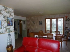 NEUVIC ENTIER A 20 MINUTES EST DE LIMOGES MAISON SUR SOUS SOL SEMI ENTERRE 4 CHAMBRES SUR UN TERRAIN DE 3000 M²