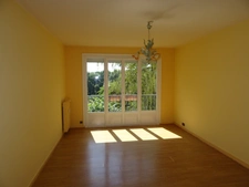 LIMOGES SECTEUR SUD BEL APPARTEMENT  F3 D'ENVIRON 60 M² AU PREMIER ETAGE SANS ASCENCEUR DEUX CHAMBRE