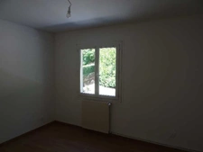 SECTEUR SAINT JOUVENT TRES BELLE MAISON REFAITE A NEUF AVEC ISOLATION PAR L'EXTERIEUR 3 CHAMBRE PLUS 1 APPARTEMENT T1
