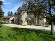 SECTEUR SAINT HILAIRE LES PLACES PROCHE DE NEXON EN HAUTE VIENNE MAGNIFIQUE MANOIR DU 17EME DE 280 M² HABITABLES SUR 17862 M² DE TERRAIN AVEC UN ETANG DE 6000 M² ET PISCINE