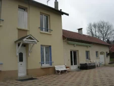 A 8 MINUTES DE LIMOGES SECTEUR ISLE MAGNIFIQUE MAISON PIERRE DE 159 M² 4 CHAMBRES PLUS UN CHALET ET UNE DEPENDANCE 