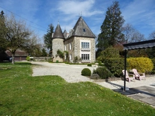 SECTEUR SAINT HILAIRE LES PLACES PROCHE DE NEXON EN HAUTE VIENNE MAGNIFIQUE MANOIR DU 17EME DE 280 M² HABITABLES SUR 17862 M² DE TERRAIN AVEC UN ETANG DE 6000 M² ET PISCINE