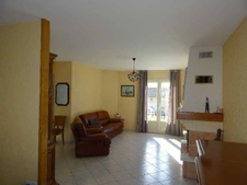 A SAINT JUNIEN PROCHE DU CENTRE VILLE ET DES COMMODITES MAISON PLAIN PIED DE 114 M² 3 CHAMBRES