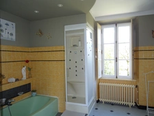 SECTEUR SAINT HILAIRE LES PLACES PROCHE DE NEXON EN HAUTE VIENNE MAGNIFIQUE MANOIR DU 17EME DE 280 M² HABITABLES SUR 17862 M² DE TERRAIN AVEC UN ETANG DE 6000 M² ET PISCINE
