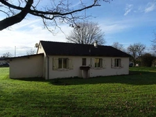 A VERNEUIL SUR VIENNE MAISON DE PLAIN PIED DE 95 M² 3 BELLES CHAMBRES SUR 1509 M² DE TERRAIN