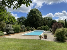 SECTEUR SAINT HILAIRE LES PLACES PROCHE DE NEXON EN HAUTE VIENNE MAGNIFIQUE MANOIR DU 17EME DE 280 M² HABITABLES SUR 17862 M² DE TERRAIN AVEC UN ETANG DE 6000 M² ET PISCINE
