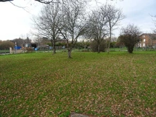 A VERNEUIL SUR VIENNE TERRAIN PLAT AVEC CU DE 700 M²