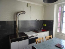 A BUGEAT EN HAUTE CORREZE GRANDE MAISON PIERRE DE 125 M² 5 CHAMBRES