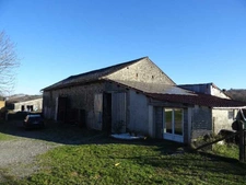 SUR LE SECTEUR DE FIRBEIX EN DORDOGNE A 40 MINUTES SUD DE LIMOGES TRES BELLE PROPRIETE SUR 8095 M² DE TERRAIN