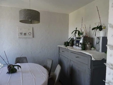 LIMOGES BEL APPARTEMENT DE 88 M² AU 4ème ETAGE AVEC ASCENCEUR 3 CHAMBRES SANS TRAVAUX PLUS CAVE ET PARKING EN SOUS SOL