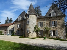 SECTEUR SAINT HILAIRE LES PLACES PROCHE DE NEXON EN HAUTE VIENNE MAGNIFIQUE MANOIR DU 17EME DE 280 M² HABITABLES SUR 17862 M² DE TERRAIN AVEC UN ETANG DE 6000 M² ET PISCINE