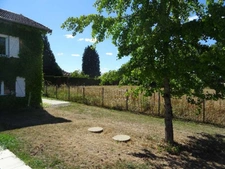 A COUZEIX MAGNIFIQUE LONGERE REFAITE A NEUF DE 364 M² HABITABLES AVEC PISCINE SANS VIS A VIS 5 CHAMBRES ETC...