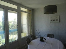 LIMOGES BEL APPARTEMENT DE 88 M² AU 4ème ETAGE AVEC ASCENCEUR 3 CHAMBRES SANS TRAVAUX PLUS CAVE ET PARKING EN SOUS SOL