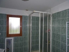 NEUVIC ENTIER A 20 MINUTES EST DE LIMOGES MAISON SUR SOUS SOL SEMI ENTERRE 4 CHAMBRES SUR UN TERRAIN DE 3000 M²