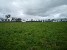 Proche du Château et de l’Étang de Corlay , ensemble en pierre de 200 m² sur 3.35 hectares