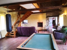 entre uzel et corlay longere 260 m2 5 chambres piscine et parc arbore 