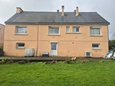 Maison rénovée 3 chambres sur sous sol, comble aménageable  Terrain clos arboré 910 m