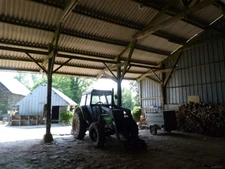 Entre mur de bretagne et Corlay  Corps de ferme en pierre à rénover  sur 8 440 m² de terrain