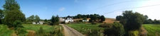 Découvrez ce joli corps de ferme isolé offrant un cadre exceptionnel et un potentiel rare, implanté sur 7,5 hectares de terrains (possibilité d’acquérir environ 12 hectares supplémentaires).