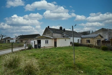 Maison avec jardin à moderniser.