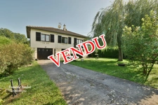 Pavillon individuel de plain-pied avec sous sol et terrain
