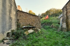 Maison de village à rénover à proximité de la Belgique