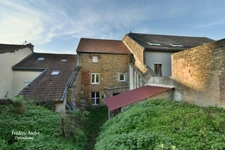 Maison de village à rénover à proximité de la Belgique