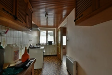 Maison avec jardin à moderniser.