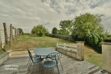 A proximité de la Belgique, maison avec jardin.