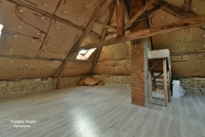 Maison de Maître avec jardin et garage.