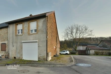 Atelier/Garages à Pouru aux Bois.