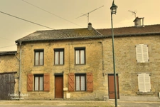Maison à rénover avec jardin