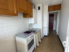 LA ROCHE SUR YON (85) PRIX FOU POUR CET APPARTEMENT T2 40M² AVEC LOGGIA 10M², PARKING ET CAVE PRIVATIFS