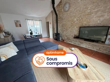 TRIAIZE (85) A 15 MINUTES DES PLAGES SEULEMENT MAISON EN PIERRES RENOVEE AVEC GRANGE SUR 1100M² CLOS