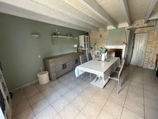 SAINTE GEMME LA PLAINE (85400) ADORABLE MAISON EN PIERRES 4/5 CHAMBRES AVEC DEPENDANCE ET JARDIN CLOS