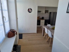 NALLIERS AU COEUR DU VILLAGE ADORABLE MAISON 2 CHAMBRES TOUTE RENOVEE AVEC LOCATAIRE EN PLACE