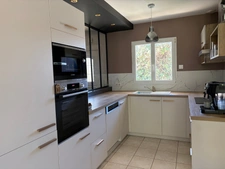 CORPE (85) CALME ABSOLU VILLA 2009 PLAIN PIED GRAND CONFORT AVEC PISCINE DOUBLE GARAGE SUR 1068M² CLOS