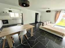 SAINT CYR EN TALMONDAIS (85) A 15 MIN DES PLAGES VILLA PLAIN PIED GRAND CONFORT 3 CHAMBRES HANGAR JARDIN