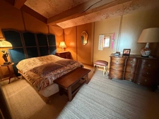 SAINT MICHEL EN L'HERM (85) 10 MIN DES PLAGES AGREABLE DEMEURE EN PIERRE 4 CHAMBRES AVEC SPA ET JARDIN