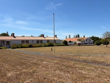 SOULLANS 85300 - DOMAINE PRIVE DE 3,2 HECTARES CLOS - PROPRIETE D'EXCEPTION AVEC GRANGES ET PRESQU'ILE