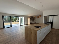 AIZENAY (85)- CALME ABSOLU - VILLA CONTEMPORAINE 2024 GRAND CONFORT 4 CHAMBRES AVEC GARAGE SUR 783 M²