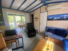 LA TRANCHE SUR MER A 15 MIN DANS RESIDENCE AVEC PISCINE CHALET BOIS 3 CHAMBRES AVEC VERANDA ET JARDIN