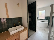 AIZENAY (85)- CALME ABSOLU - VILLA CONTEMPORAINE 2024 GRAND CONFORT 4 CHAMBRES AVEC GARAGE SUR 783 M²