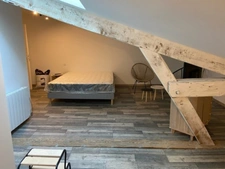LUCON (85) COEUR DE VILLE MAISON DE CHARME ET DE CARACTERE AVEC PISCINE ET ANNEXE + 5 LOCATIFS OCCUPES