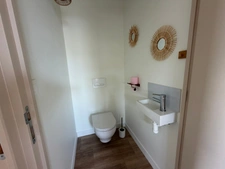 JARD SUR MER (85520) - AU COEUR DU VILLAGE- MAISON DE PLAIN PIED 2 CHAMBRES MEUBLEE AVEC COUR PRIVATIVE