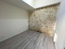LUCON QUARTIER MARCHE COUVERT CHARMANTE MAISON EN PIERRES RENOVEE DE PLAIN PIED AVEC JARDIN ET CAVE