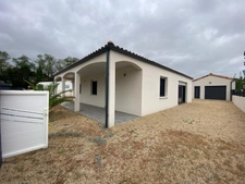 SECTEUR ANGLES ET LA TRANCHE SUR MER VILLA PLAIN PIED GRAND CONFORT 3 CHAMBRES AVEC GARAGE ET JARDIN