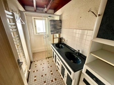 SAINT ETIENNE DE BRILLOUET 85210 EN CAMAPGNE ADORABLE FERMETTE 2/3 CHAMBRES AVEC HANGAR SUR 2500M²