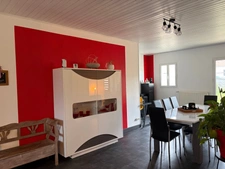 LA BOISSIERE DES LANDES (85) - AU CALME -ADORABLE VILLA PLAIN PIED 3 CHAMBRES AVEC GARAGE ET JARDIN CLOS